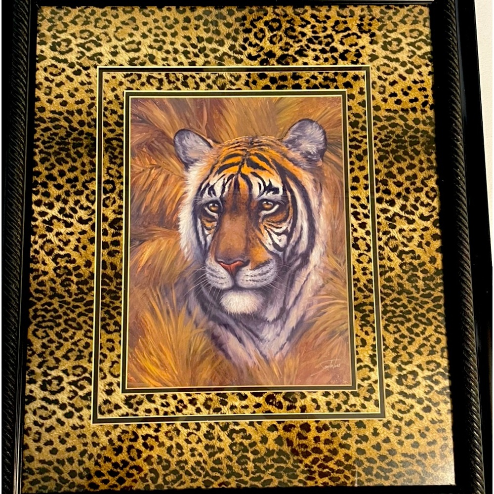 Kirklands Tiger wall Art framed 26x30 inches good condition.
